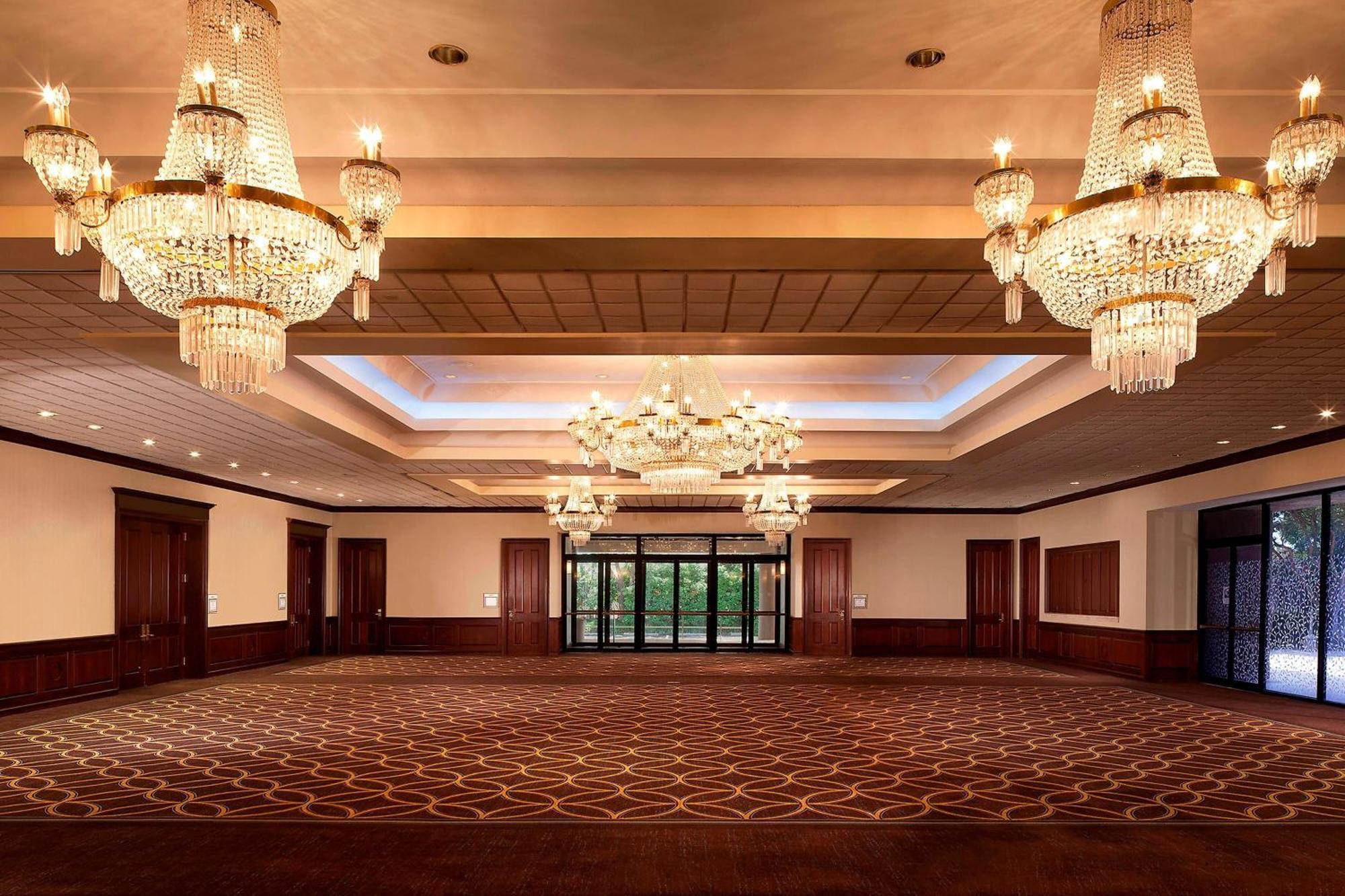 Sheraton Dfw Airport Hotel 4*